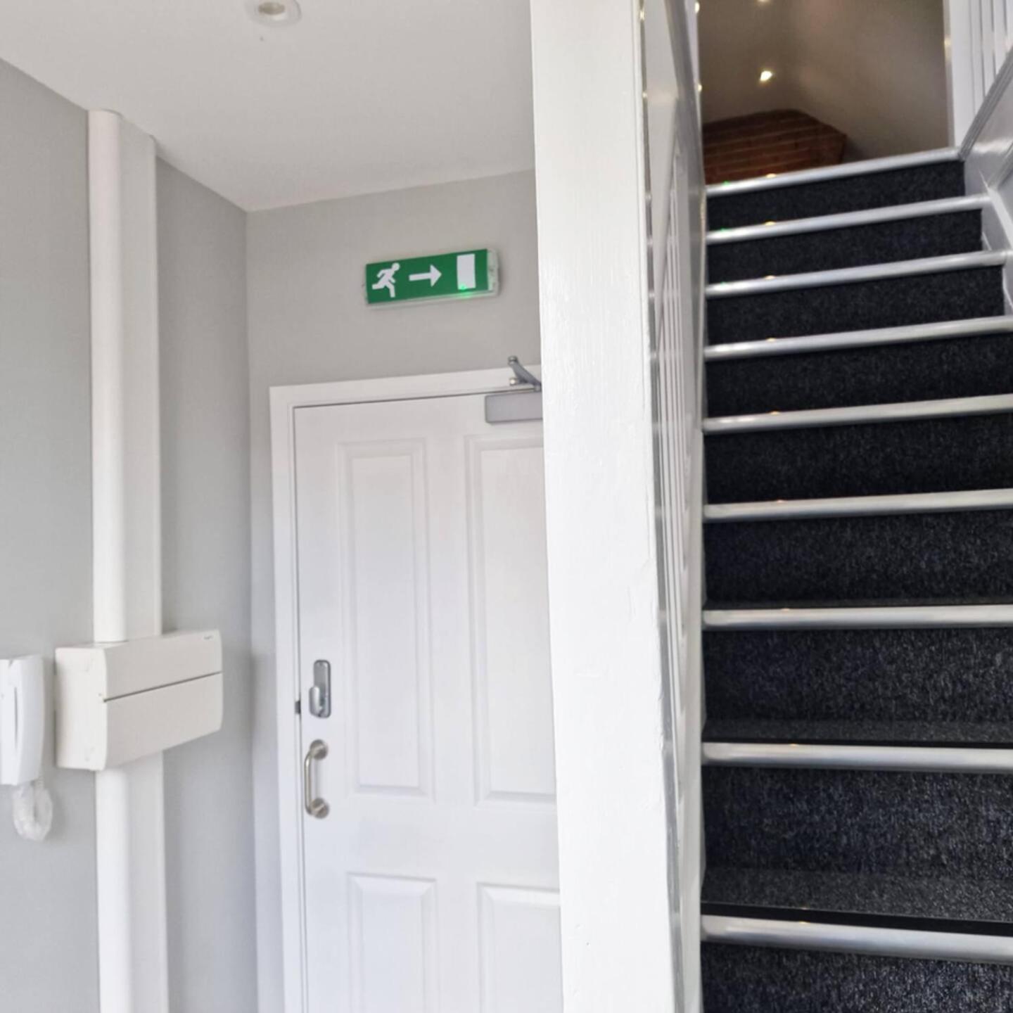 1St Floor Riverview Duplex Flat With Parking Норвіч Номер фото